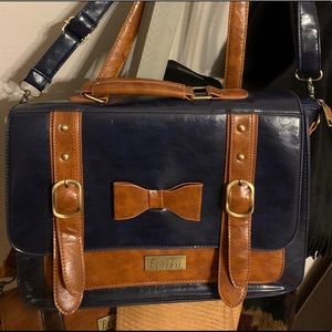 Super cute vintage style Ecosusi purse!